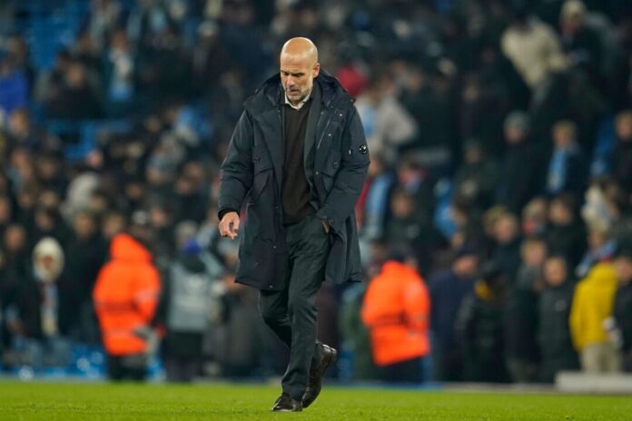 Manchester City - Bayer Leverkusen Hat sich gegen Bayer Leverkusen verzockt: Manchester Citys Cheftrainer Pep Guardiola.