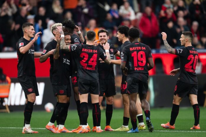 Bayer Leverkusen - 1. FC Heidenheim Bayer Leverkusen jubelt über den Treffer zum 2:0.