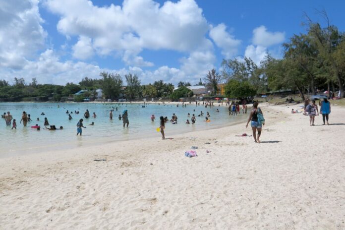 Mauritius Für eine deutsche Touristin endete der Aufenthalt auf der Insel im Indischen Ozean nach einem schweren Unfall tödlich. (Symbolbild)