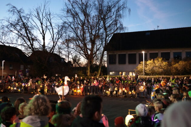 Imprssionen vom Martinszug in Hösel 2025 , Bild: Alexander Heinz