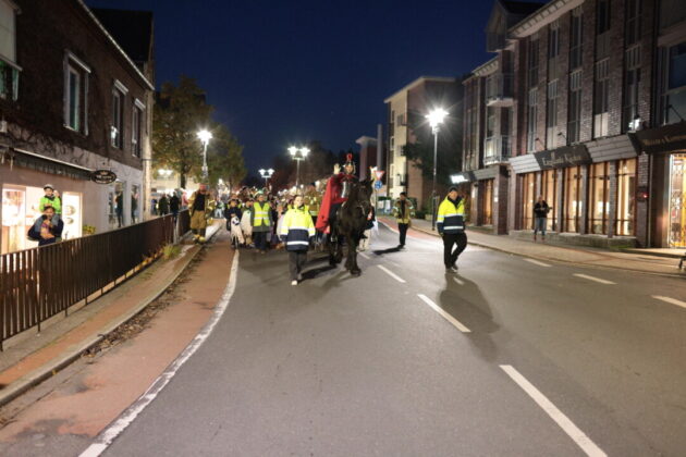 Imprssionen vom Martinszug in Hösel 2025 , Bild: Alexander Heinz