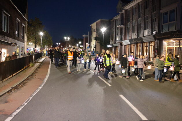 Imprssionen vom Martinszug in Hösel 2025 , Bild: Alexander Heinz