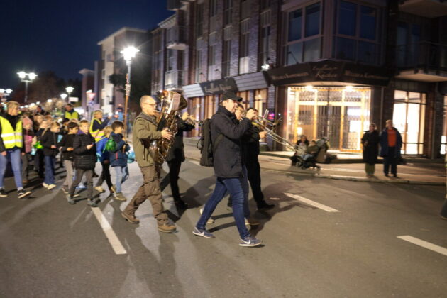 Imprssionen vom Martinszug in Hösel 2025 , Bild: Alexander Heinz