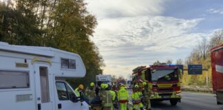 Schwerer Unfall auf der A3 bei Ratingen Einsatzkräfte vor Ort auf der A3. Foto: Feuerwehr Ratingen