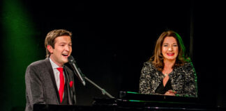 Udo Jürgens: Show über siin Leben und seine Musik in Ratingen Gabriela Benesch und Alex Parker auf der Bühne. Foto: www.beneschfurrer.com