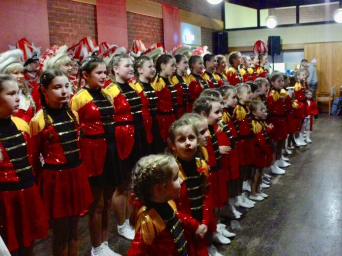 Rot Weiss-Jugend beim Gereralcorpsapell des Vereins. Bild: Rot-Weiss