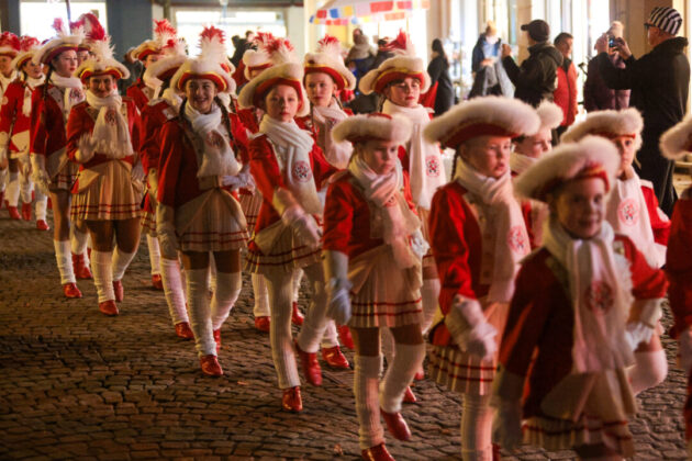 Einmarsch der Vereine, Bild: Alexander Heinz