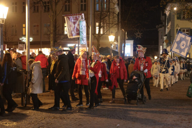 Einmarsch der Vereine, Bild: Alexander Heinz