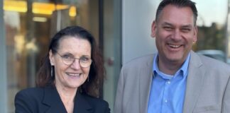 Neue Leiterin für das Projekt Feuerwache in Wülfrath Bürgermeister Sebastian Schorn und die neue Leiterin des Projekts Feuerwache, Barbara Grädig. Foto: TME