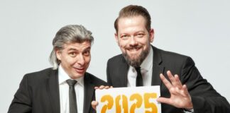 Die beiden Satiriker nehmen die Nachrichten des Jahres 2025 zum Anlass für ihre Show. Foto: Rainer Holz