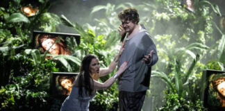 Mezzosopranistin des Essener Aalto-Musiktheaters erhält Preis Eine Szene aus „Parsifal“ mit Bettina Ranch als Kundry und Robert Watson als Parsifal. Foto: Matthias Jung