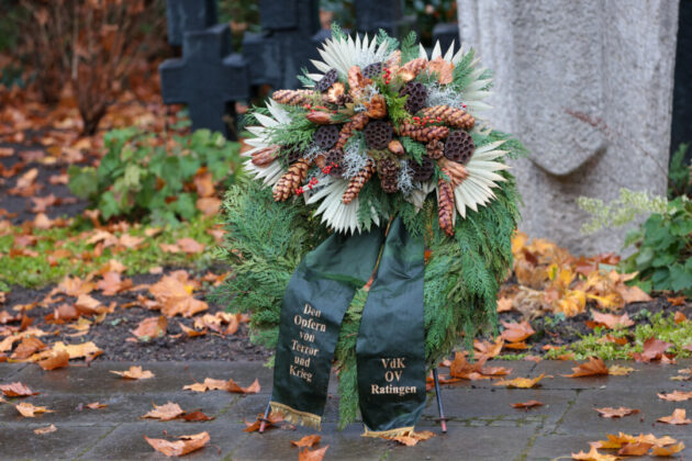 Kranz ders VdK OV Ratingen am Volkstrauertag 2025, Bild: Alexander Heinz