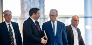 Die Stahlindustrie ist laut Bundeskanzler Merz in einer «existenzbedrohenden Krise». Bei einem «Stahlgipfel» im Kanzleramt ging es um Gegenmaßnahmen. 