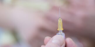 Tod nach Meningokokken-Infektion – alle Kontakte behandelt Eine Schülerin in Remscheid stirbt nach einer Meningokokken-Infektion - die Krankheit ist selten aber gefährlich