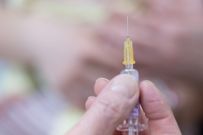 Impfung gegen Meningokokken Eine Schülerin in Remscheid stirbt nach einer Meningokokken-Infektion - die Krankheit ist selten aber gefährlich