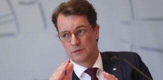 Wüst: Bund muss in Berlin ausgelöste Mehrkosten finanzieren Der Ministerpräsident von NRW, Hendrik Wüst (CDU), verlangt, dass der Bund auch die durch Bundesgesetze entstandenen Mehrkosten übernimmt. (Archivbild)