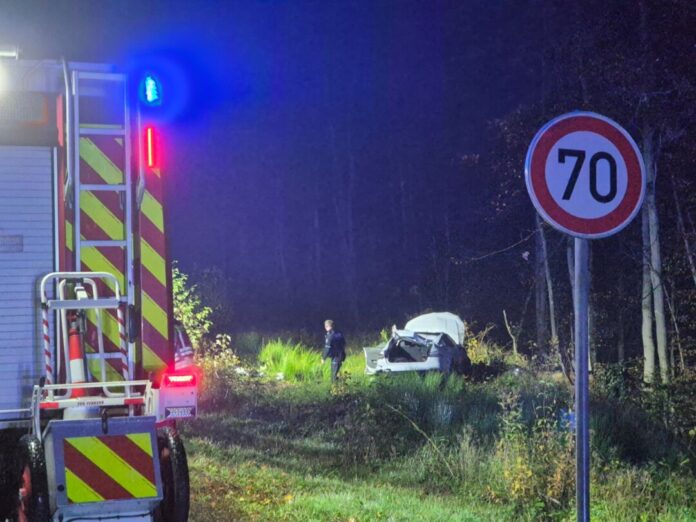 Unfall auf der Bundesstraße 56 Bei dem Unfall zog sich der 39-Jährige schwere Verletzungen zu.