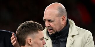  Leverkusens Geschäftsführer Fernando Carro wollte Florian Wirtz unbedingt halten. (Archivbild)