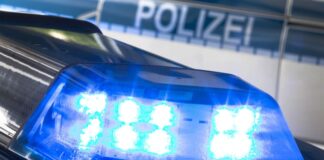 Sperrung an der A61 nach einem Unfall