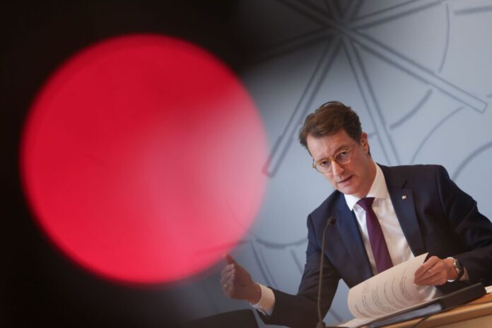 Pk Ministerpräsident Hendrik Wüst NRW-Ministerpräsident Hendrik Wüst stärkt Kanzler Friedrich Merz den Rücken.