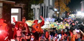 St. Martin hoch zu Ross beim Martinsumzug in Kempen. 