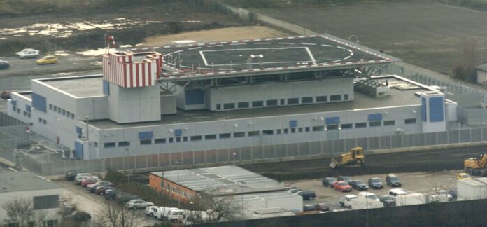 Hochsicherheitstrakt OLG Ein junger Syrer muss für mehrere Jahre ins Gefängnis, weil er sich zu einem Mord bereit erklärt haben soll. (Archivfoto)