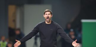 Joker Dehm beschert Fürth späten Sieg gegen Münster Fürths Trainer Thomas Kleine in Aktion am Spielfeldrand.