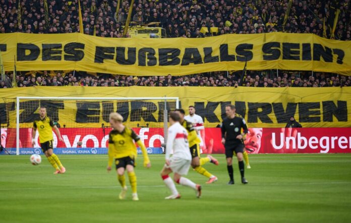 Borussia Dortmund - VfB Stuttgart Der Fan-Protest hatte auch Auswirkung auf das Spiel in Dortmund.