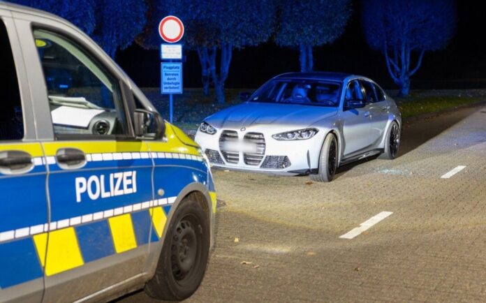 Nach Schüssen auf einen Autofahrer in Dormagen ermittelt die Mordkommission.