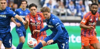 KSC-Profi Dženis Burnić (oben) will auch in Bielefeld die Oberhand behalten.