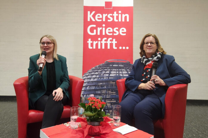 Natalie Pawlik mit Kerstin Griese. Foto: Büro Griese