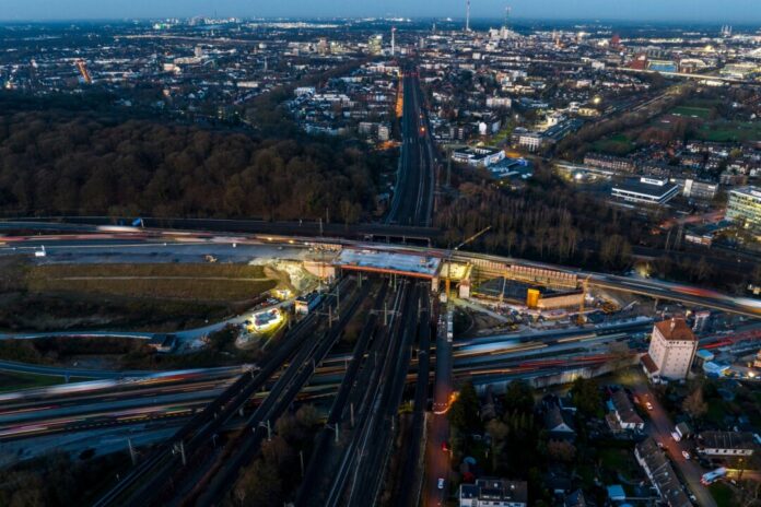 Autobahnkreuz Kaiserberg Zehn Tage lang wird die A3 rund um das Autobahnkreuz Kaiserberg voll gesperrt. (Archivbild)
