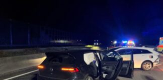Sprengmittel in Unfallwagen auf der A4 bei Köln gefunden Auf der A4 bei Köln sind in einem verlassenen Unfallwagen Sprengmittel entdeckt worden. Die Autobahn wurde nach dem brisanten Fund zeitweise voll gesperrt.