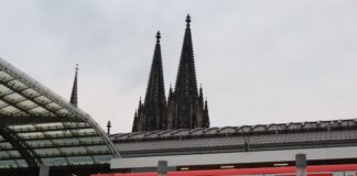 1.300 Züge pro Tag, Hunderttausende Reisende: Der Kölner Hauptbahnhof ist eine zentrale Drehscheibe für den Bahnverkehr. (Archivbild)