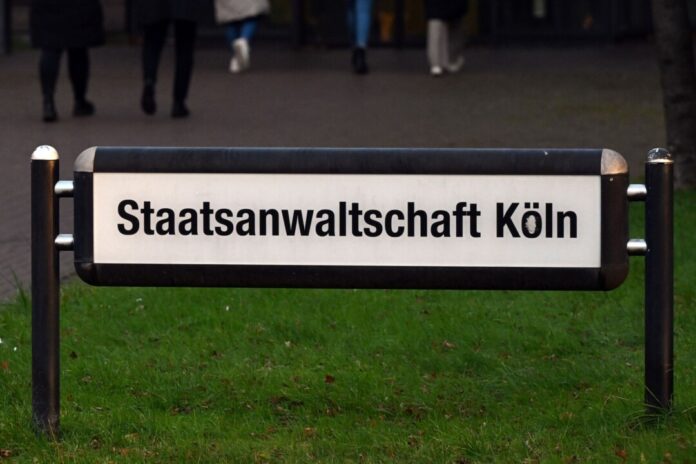 Staatsanwaltschaft Köln Wegen des Verdachts des bandenmäßigen Betrugs mit Immobilien sitzen zwei Männer in U-Haft. (Symbolbild)
