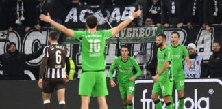 Erleichterung nach VAR-Entscheid: Mönchengladbacher jubeln nach dem 1:0 über die erste Führung der Saison.  