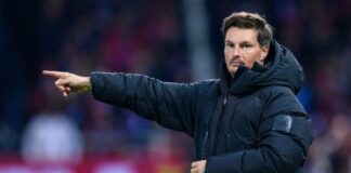 Trainer Merlin Polzin und der Hamburger SV erwarten am Samstag Borussia Dortmund im Volksparkstadion.