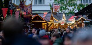 Hochbetrieb schon Anfang November: In Essen-Steele öffnet einer der ersten großen Weihnachtsmärkte Deutschlands. (Archivbild)