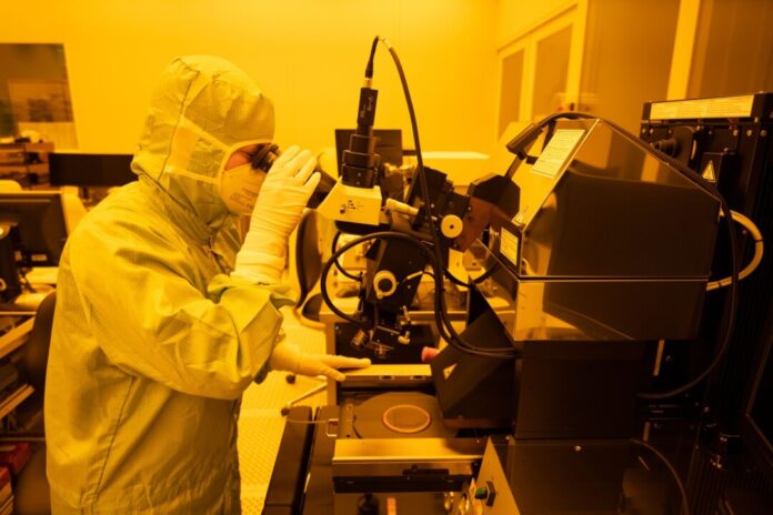 Mathematisch-technische Berufe Fachkräften in technischen Berufen sind gefragt.