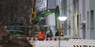 Der Fundort von zwei Weltkriegsbomben in Köln liegt direkt an Wohnhäusern im Stadtteil Köln-Gremberghoven.