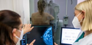 Gut jede zweite berechtigte Frau nutzt in NRW das kostenlose Mammographie-Screening zur Brustkrebsvorsorge. (Symbolbild) 