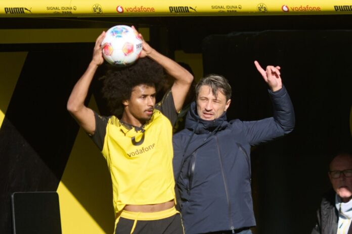 Karim Adeyemi und Niko Kovac BVB-Coach Niko Kovac steht weiter hinter seinem Stürmer Karim Adeyemi. (Archivbild)