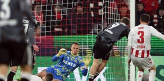 Frankfurts Jonathan Burkardt trifft zum 4:1