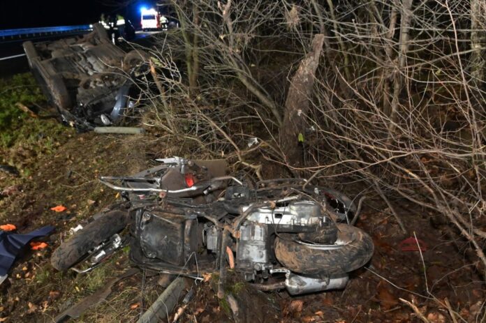 Die Polizei ermittelt zu den Hintergründen des Unfalls. 