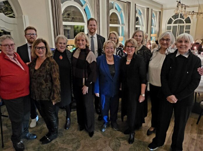 Weihnachtsfeier der Frauen-Union Heiligenhaus. Foto: FU HEI Weihnachtsfeier der Frauen-Union Heiligenhaus. Foto: FU HEI