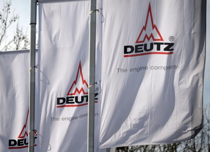 Deutz AG Deutz-Fahnen am Kölner Motorenwerk - andere Standorte werden in dem Konzern immer wichtiger.