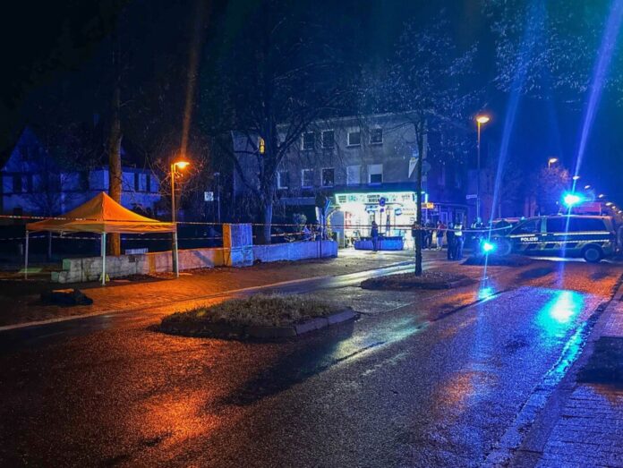 Schüsse in Lünen Die Polizei rückte am Montagabend mit einem Großaufgebot in Lünen an.