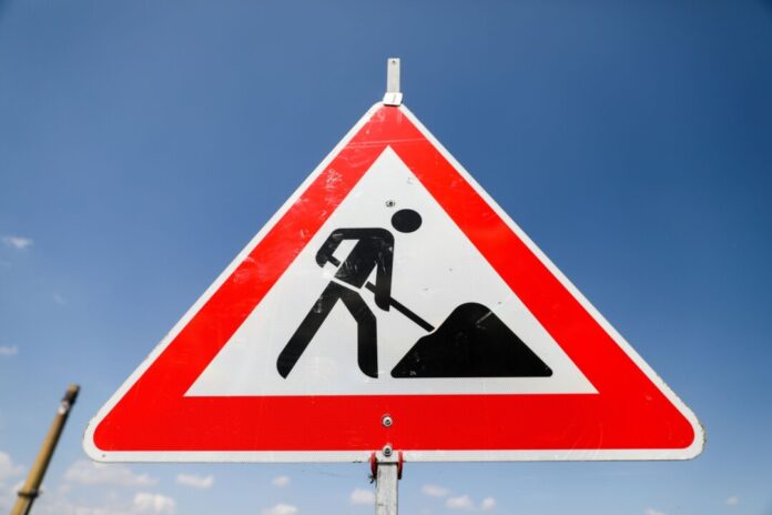 Der Bau und Erhalt von Straßen ist eine teure Sache. 