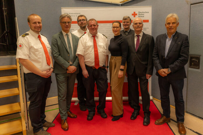 Nils Springer, Nils Hanheide, Thomas Nüchter, Christian Schildknecht, Katalin Feldmann, Martin M. Richter, Norbert Danscheidt und Dr. Thomas Nasse. Foto: Janine Renters/RK-KV Mettmann e.V. J. Renters Nils Springer, Nils Hanheide, Thomas Nüchter, Christian Schildknecht, Katalin Feldmann, Martin M. Richter, Norbert Danscheidt und Dr. Thomas Nasse. Foto: Janine Renters/RK-KV Mettmann e.V. J. Renters