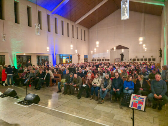 Adventskonzert Herz Jesu Kirche Ratingen mit Heinz Hülshoff und Freunden, Bilder. Alexander Heinz